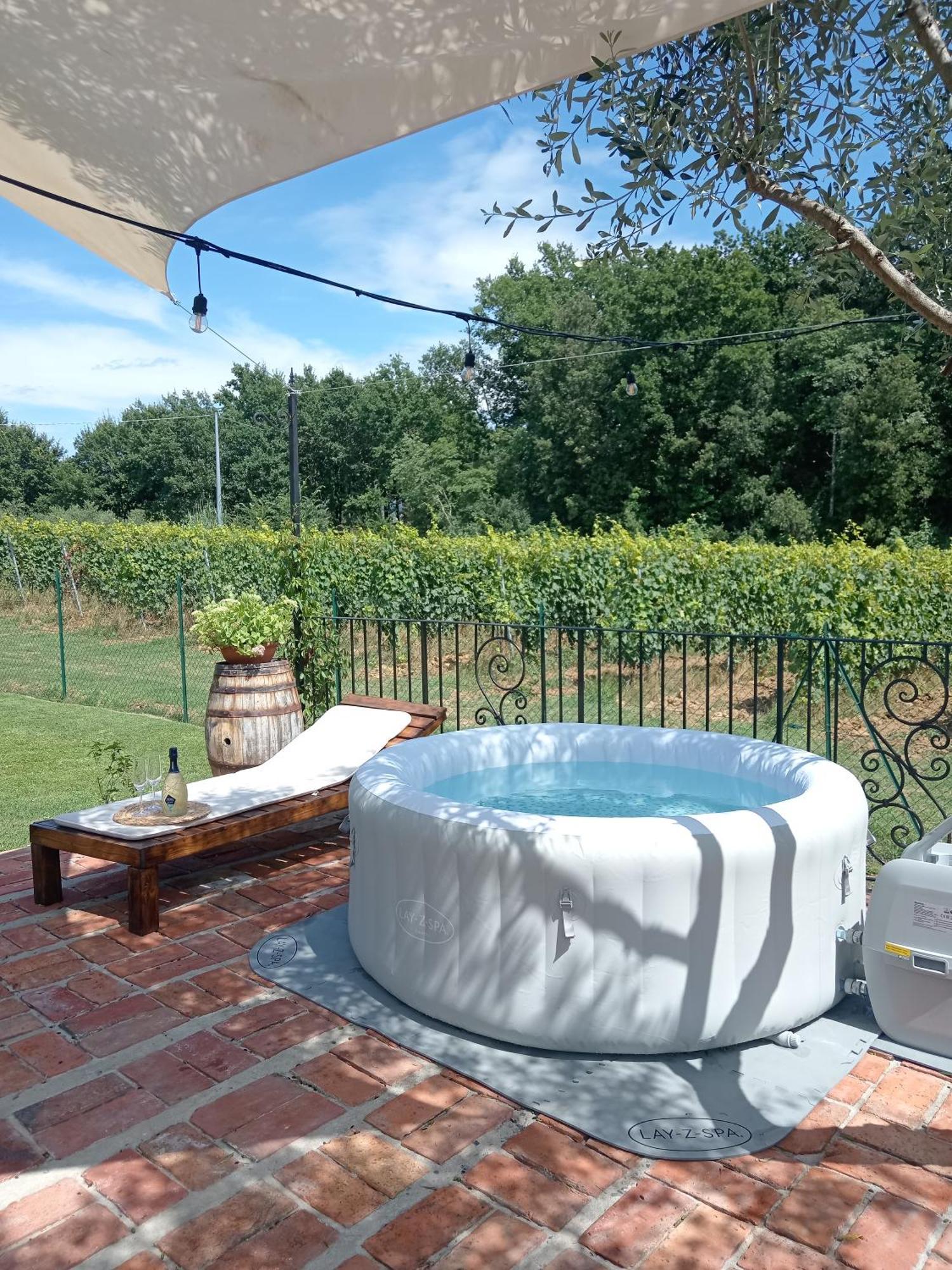 Casale - La Camera Di Leda Lamporecchio Buitenkant foto