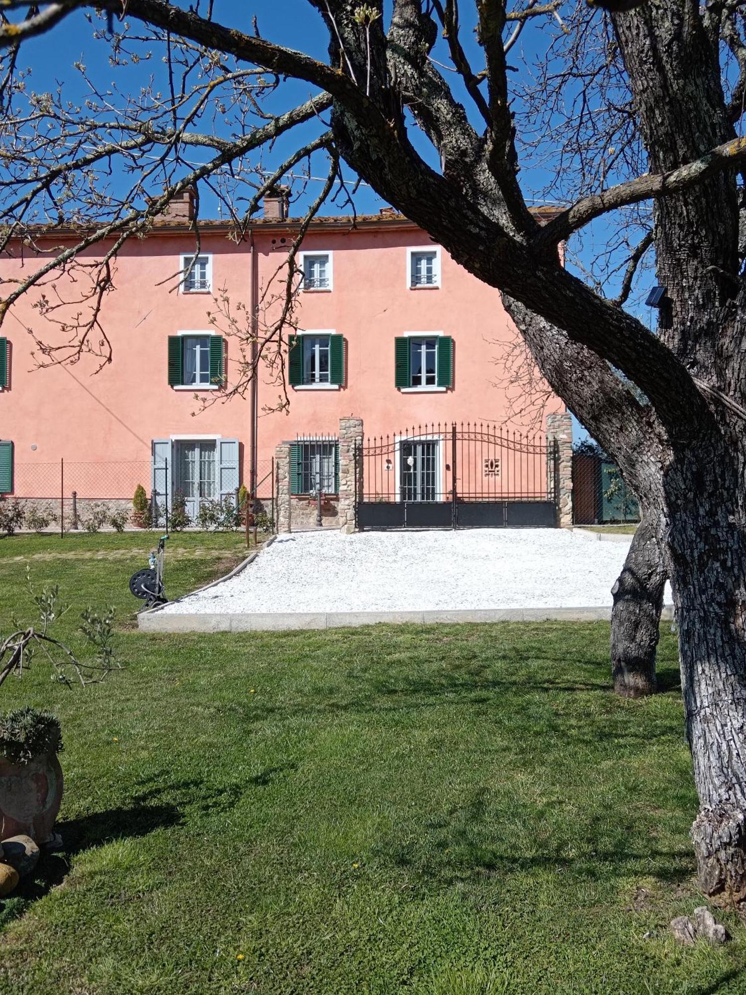 Casale - La Camera Di Leda Lamporecchio Buitenkant foto